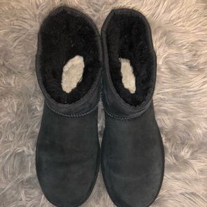 UGG Black Boot
